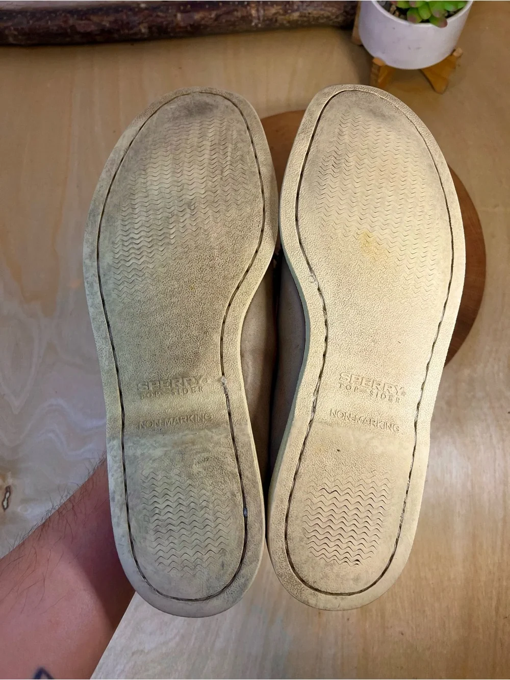 Sperry Gold Cup Boat Shoes 10.5M Tan Grey Nubuck Leather Authentic Original